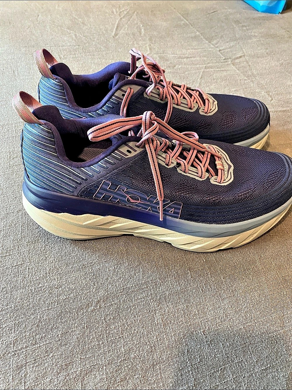 HOKA Bondi 6 Athletic Shoes Purple & Pink US 10 NWOT